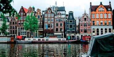 Amsterdam'da Nerede Kalınır?Amsterdam Gezi Rehberi