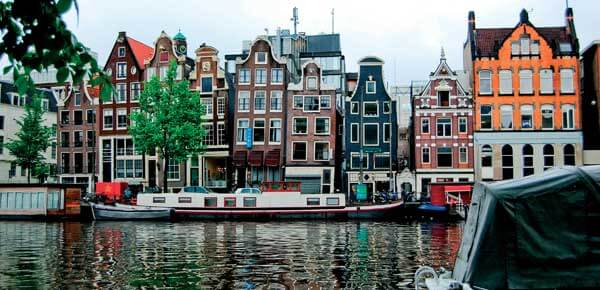 Amsterdam'da Nerede Kalınır?Amsterdam Gezi Rehberi