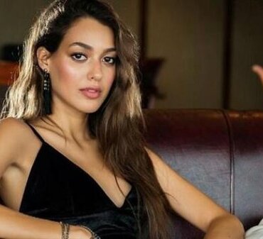 ALEV ALEV RÜYA KİMDİR