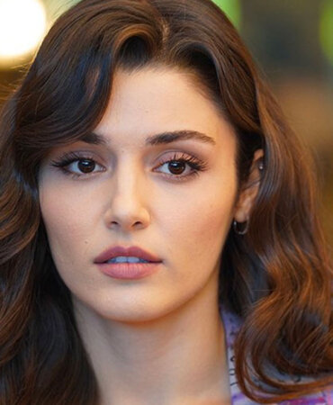 Biyoğrafi Hande Erçel Kimdir Nerelidir ve Kaç Yaşındadır?