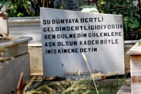 MEZAR TAŞI YAZILARI Ölen Anneye, Babaya, Yakına Duygusal Mezar Taşı Sözleri