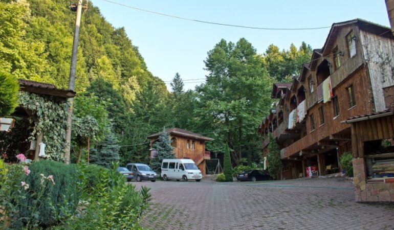 Altindere Alabalik Turistik Tesisleri Altindere Alabalik Turistik Tesisleri, Akyazı - Restorant